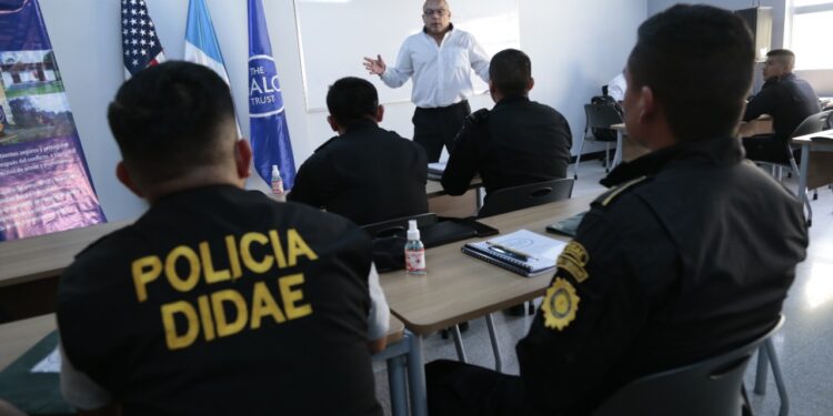 Expanden capacitación a personal de la DIDAE