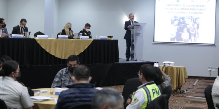 Lanzan proyecto Policía Comunitaria Fase II y Encuentro Ciudadano
