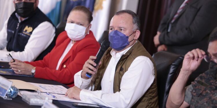 Estructura “Triángulo Criminal” improvisaba pistas y guardaba droga