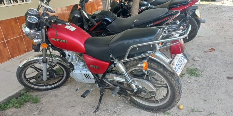 PNC recupera vehículos robados en operativos policiales