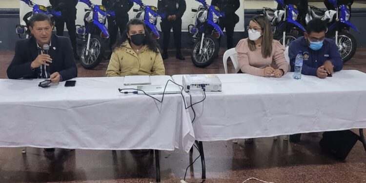 Entregan motocicletas para reforzar la seguridad en San Lucas, Sacatepéquez
