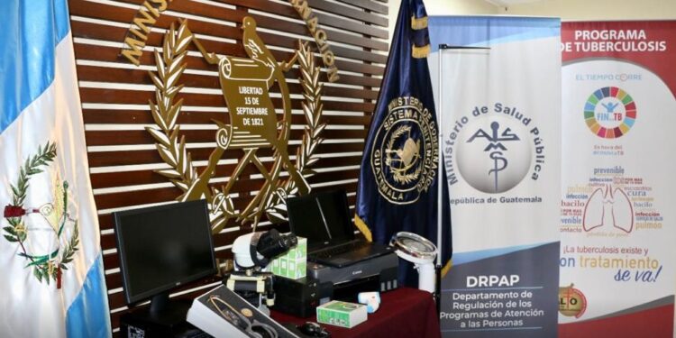 Donan equipo médico y de cómputo al Sistema Penitenciario