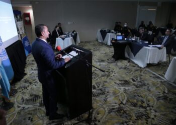 Capacitan a personal policial y de salud sobre manejo de sustancias químicas