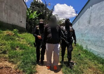 Ciberdelitos continúa tras estafadores de encomiendas