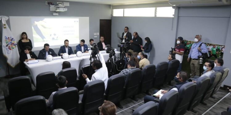 Instituciones gubernamentales lanzan proyecto Vamos por el Mundialito GT