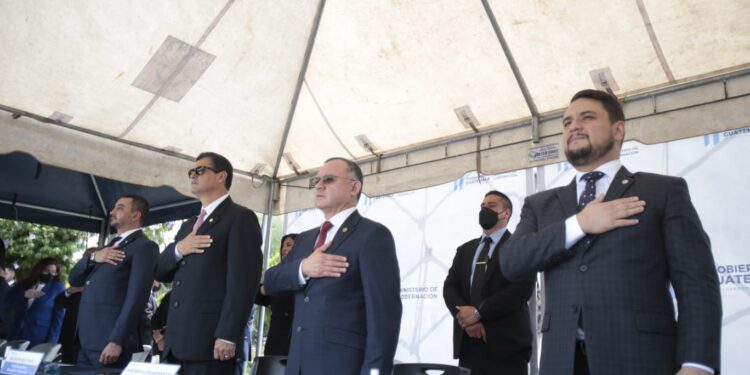 Mingob celebra 201 años de la Independencia Patria