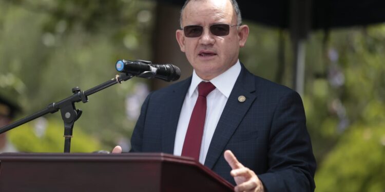 Mingob celebra 201 años de la Independencia Patria