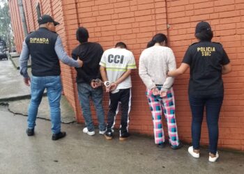 Investigadores capturan presuntos pandilleros por cobro de extorsión