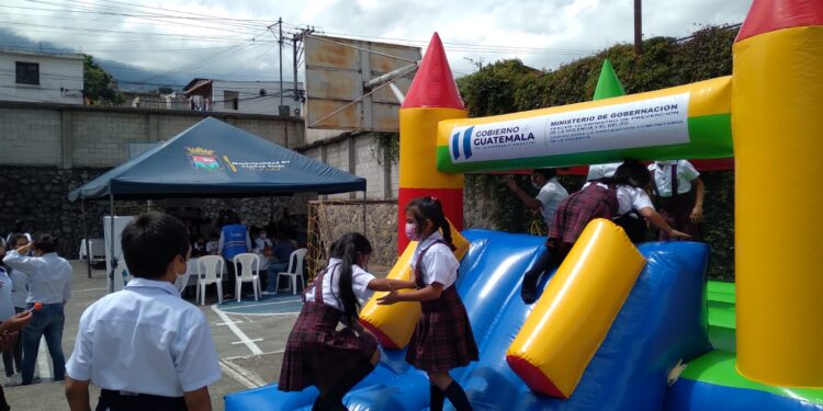 UPCV realiza talleres de prevención en municipios de Sacatepéquez
