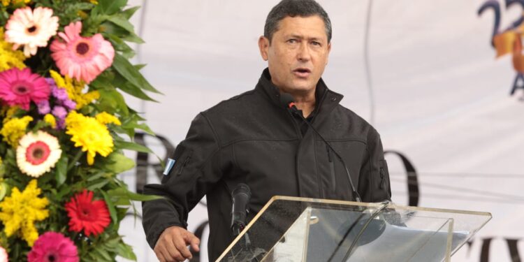 Guatemala suma 386 especialistas contra el narcotráfico y protección ambiental