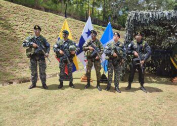 Agente GAR recibe Boina Negra de Senafront