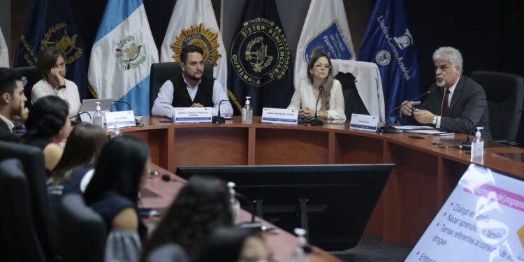 Entregan material formativo para prevenir la violencia y el consumo de bebidas alcohólicas