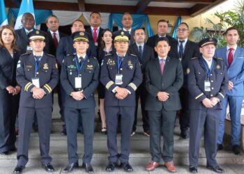 Intercambian experiencias y estrategias para combatir a las pandillas.