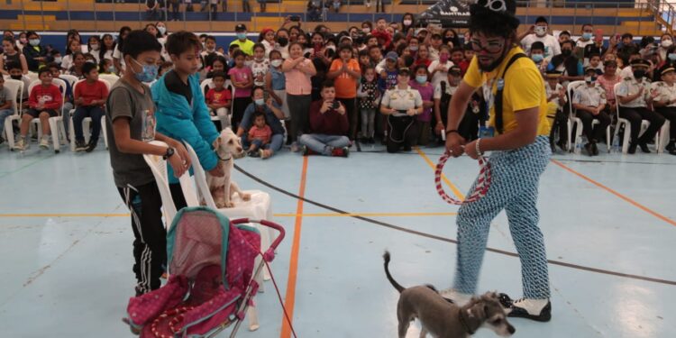 Mingob y PNC celebran el Día del Niño