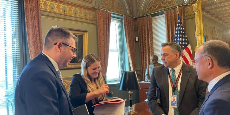 Autoridades guatemaltecas de seguridad fortalecen vínculos con funcionarios de Estados Unidos