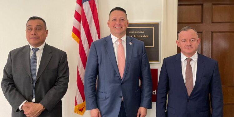 Autoridades guatemaltecas de seguridad fortalecen vínculos con funcionarios de Estados Unidos