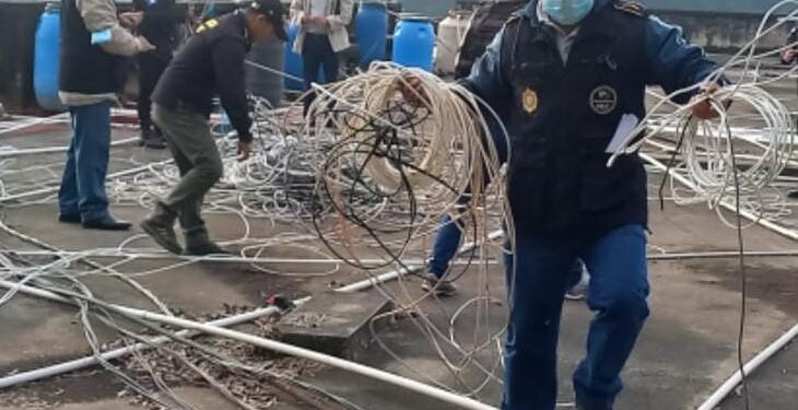 Retiran equipo artesanal que reos usaban para comunicarse al exterior