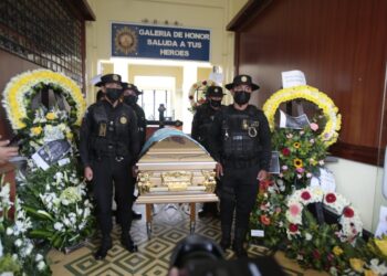 Autoridades de Gobernación afirman que capturarán a los responsables de ataque contra PNC