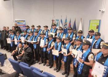 Clausuran novena promoción de capellanía con orientación policial