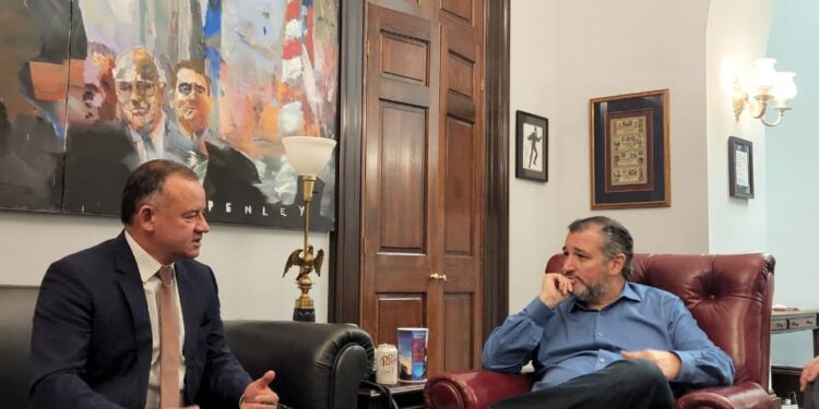 Visita del Ministro de Gobernación Napoleón Barrientos y delegación oficial a Estados Unidos.