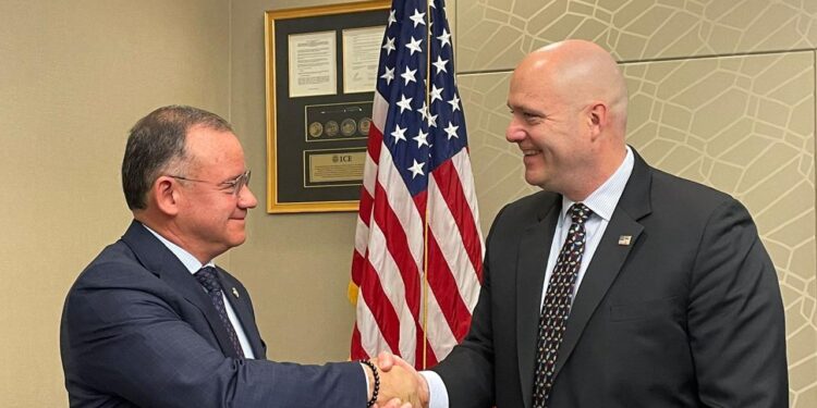 Visita del Ministro de Gobernación Napoleón Barrientos y delegación oficial a Estados Unidos.