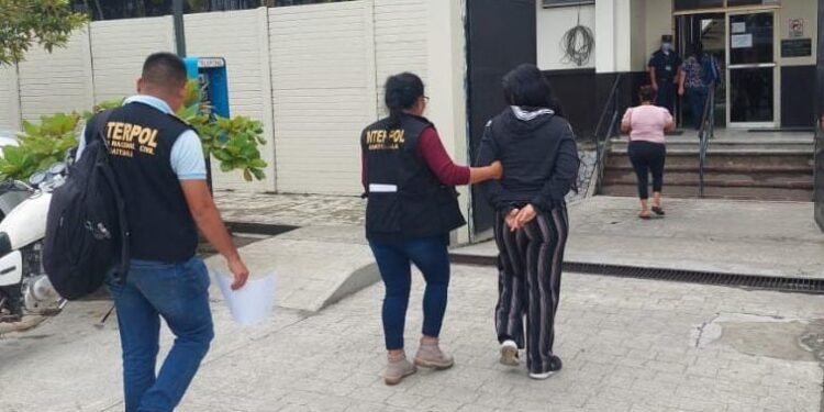 Detenidos por falsedad ideológica y uso de documentos falsificados en allanamientos