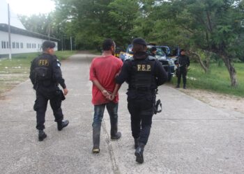 Unidades policiales rescatan a una menor que convivía con adulto de 41 años