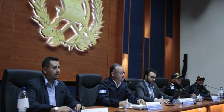 Agentes implicados por abuso de autoridad se encuentran separados del cargo y bajo investigación