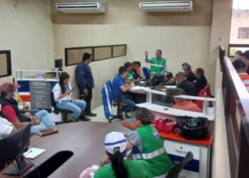 Personal de campo al servicio de la población afectada por “Julia”