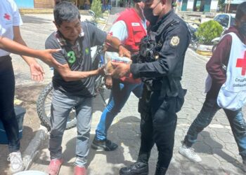 PNC continúa con el apoyo a damnificados por la tormenta Julia