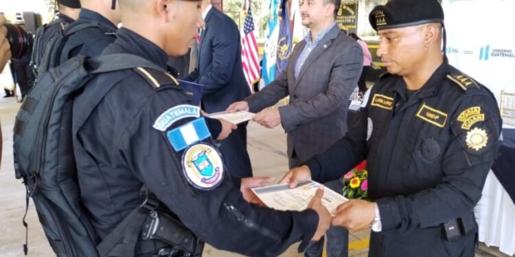 Más de 625 agentes antinarcóticos fortalecen sus capacidades