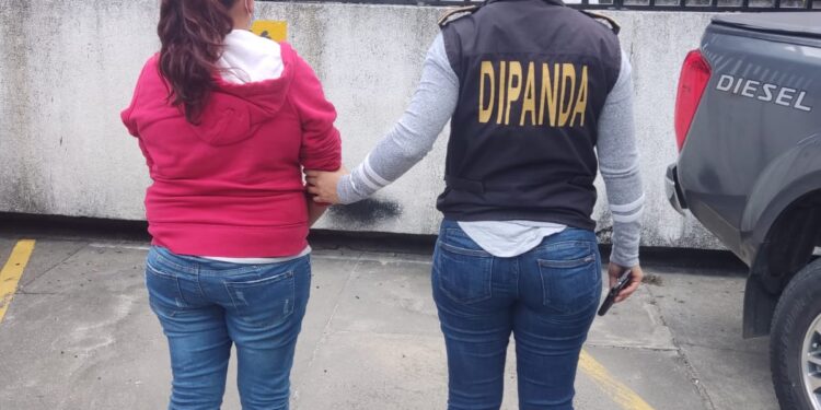 Capturan a implicadas en extorsión y por portación de armas de fuego