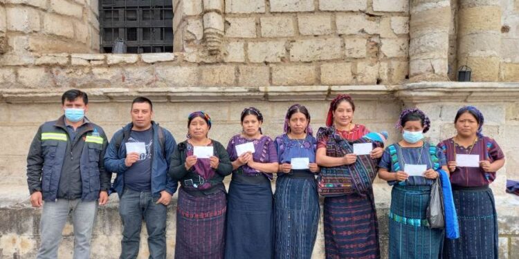 Acreditan TMC a personas usuarias de Beca Media