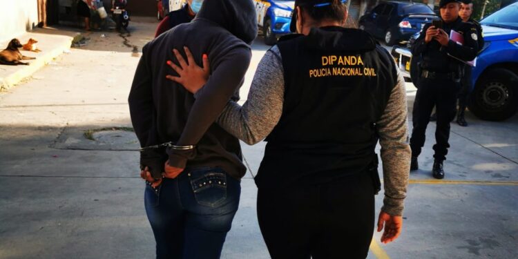 Fuerzas de seguridad dan cumplimiento a órdenes de captura