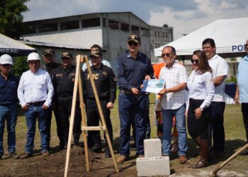 Autoridades de Gobernación inician sexto proyecto de estación  policial