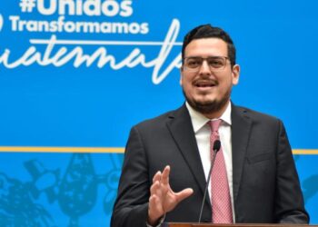 Mintrab recibe opiniones de Banguat e IGSS sobre el salario mínimo para 2023