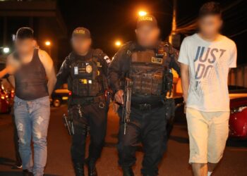 Presuntos sicarios detenidos en zona 16 capitalina