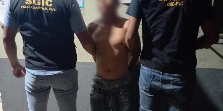 Pandilleros sorprendidos cuando trasladaban armas y municiones en Quetzaltenango