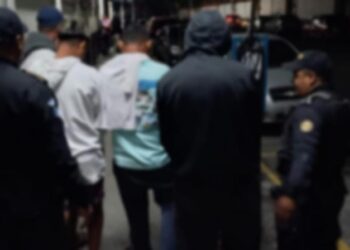 Capturan en alta mar a seis personas por transporte de especies en peligro de extinción