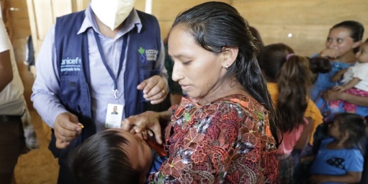 Una comunidad entera se beneficia con servicios de salud, gracias a las brigadas integrales