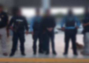 Personal de CAT localiza y entrega a un hombre con orden de captura en Honduras