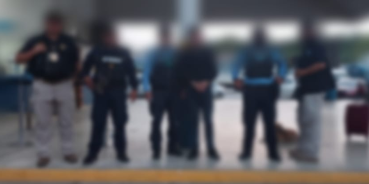 Personal de CAT localiza y entrega a un hombre con orden de captura en Honduras