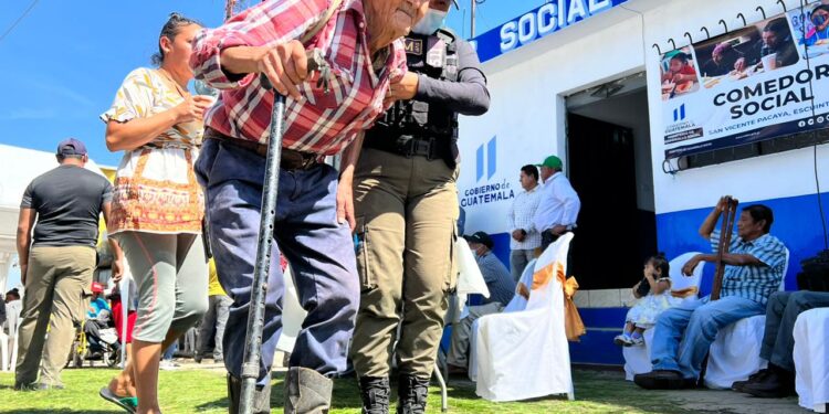 Inauguran último Comedor del año en San Vicente Pacaya