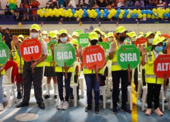 321 niños participan en programa de Inspectores Escolares