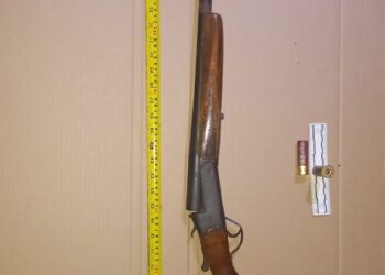 Hombre es detenido por investigadores y sindicado de tres delitos