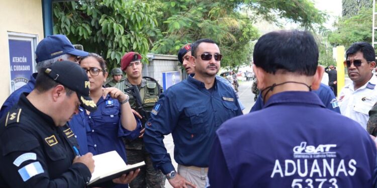 Autoridades supervisan operativos en fronteras del Triángulo Norte