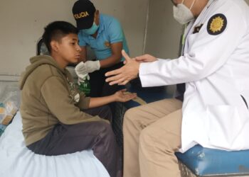 Personal del Hospital de PNC realiza jornada médica en zona 21