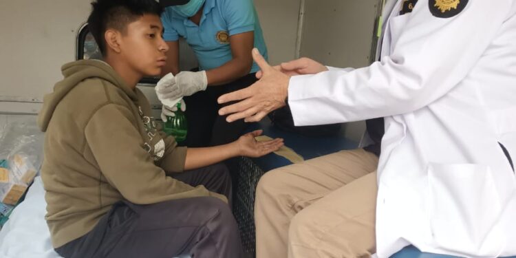 Personal del Hospital de PNC realiza jornada médica en zona 21