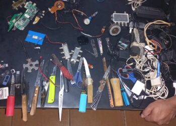 Localizan atenas receptoras de señal telefónica y objetos punzocortantes durante requisa