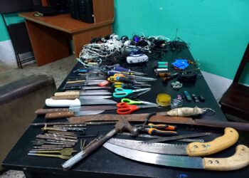 Decomisan objetos ilícitos en requisa en centro carcelario